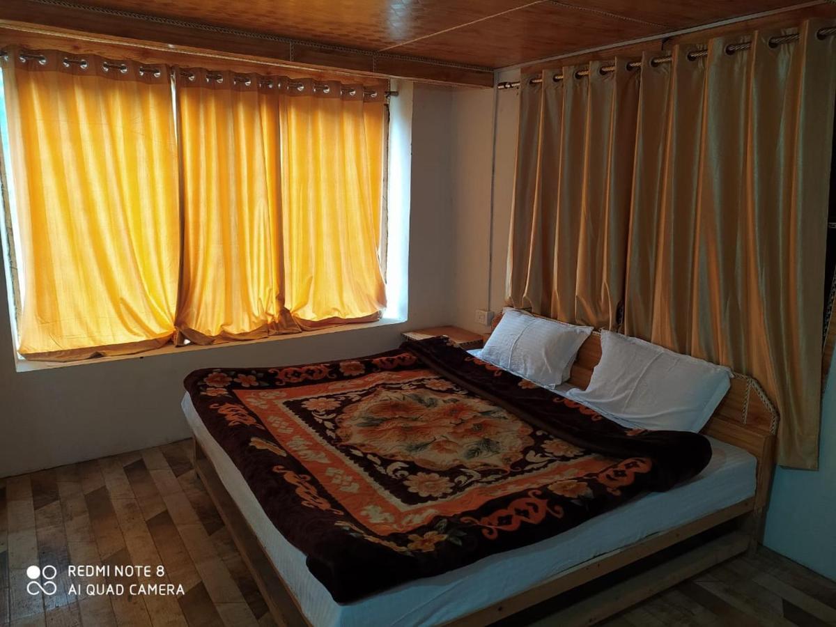 Moksha - By The River Villa Jibhi Екстериор снимка