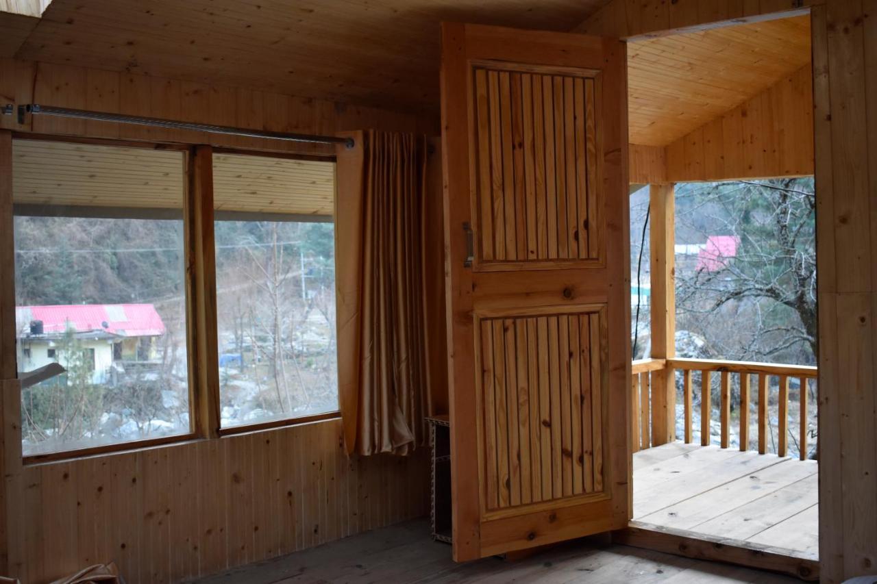 Moksha - By The River Villa Jibhi Екстериор снимка